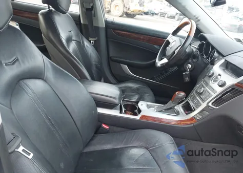 2010 Cadillac Cts Luxury z USA, uszkodzony, nr VIN 1G6DG5EG1A0133242